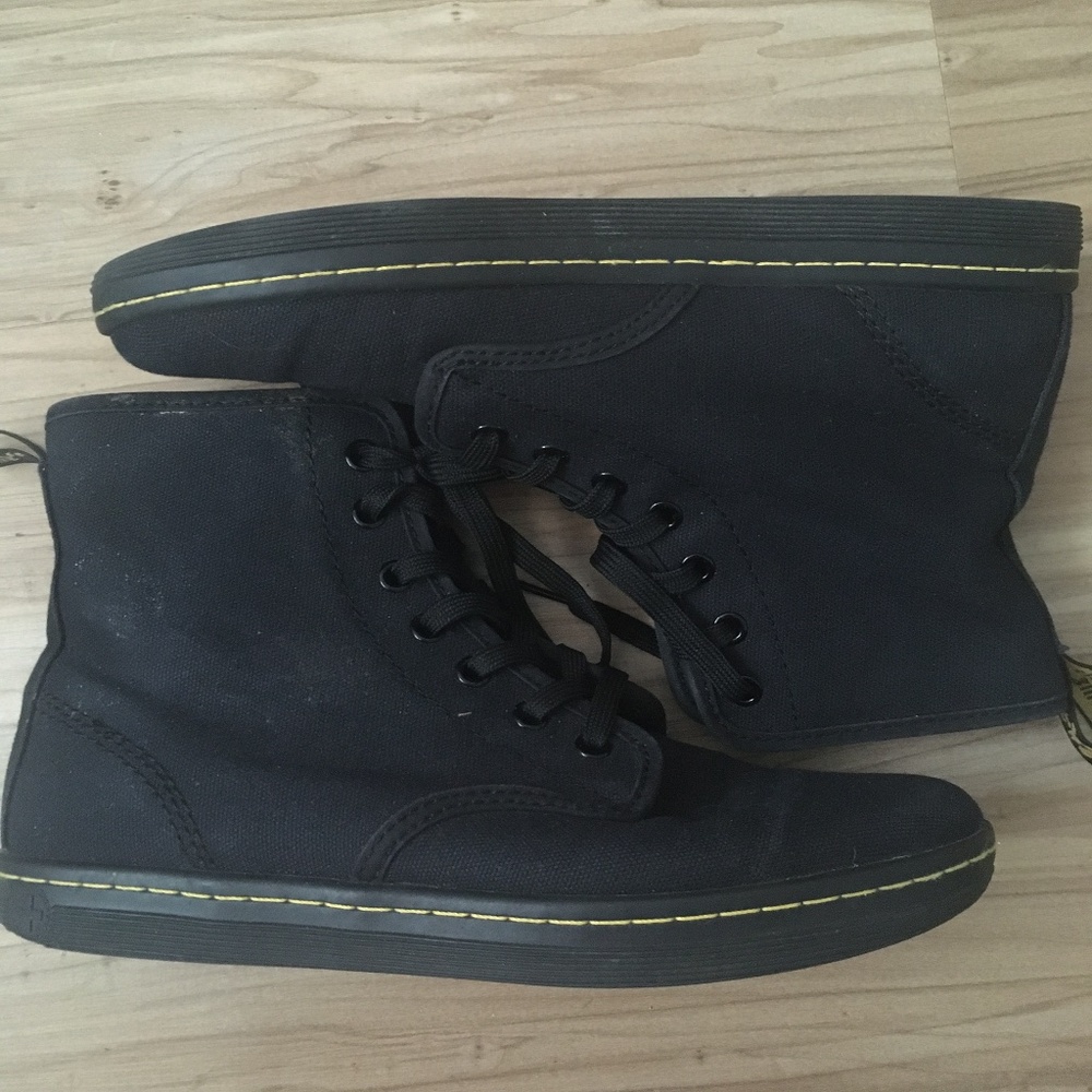 Dr martens canvas sneakers